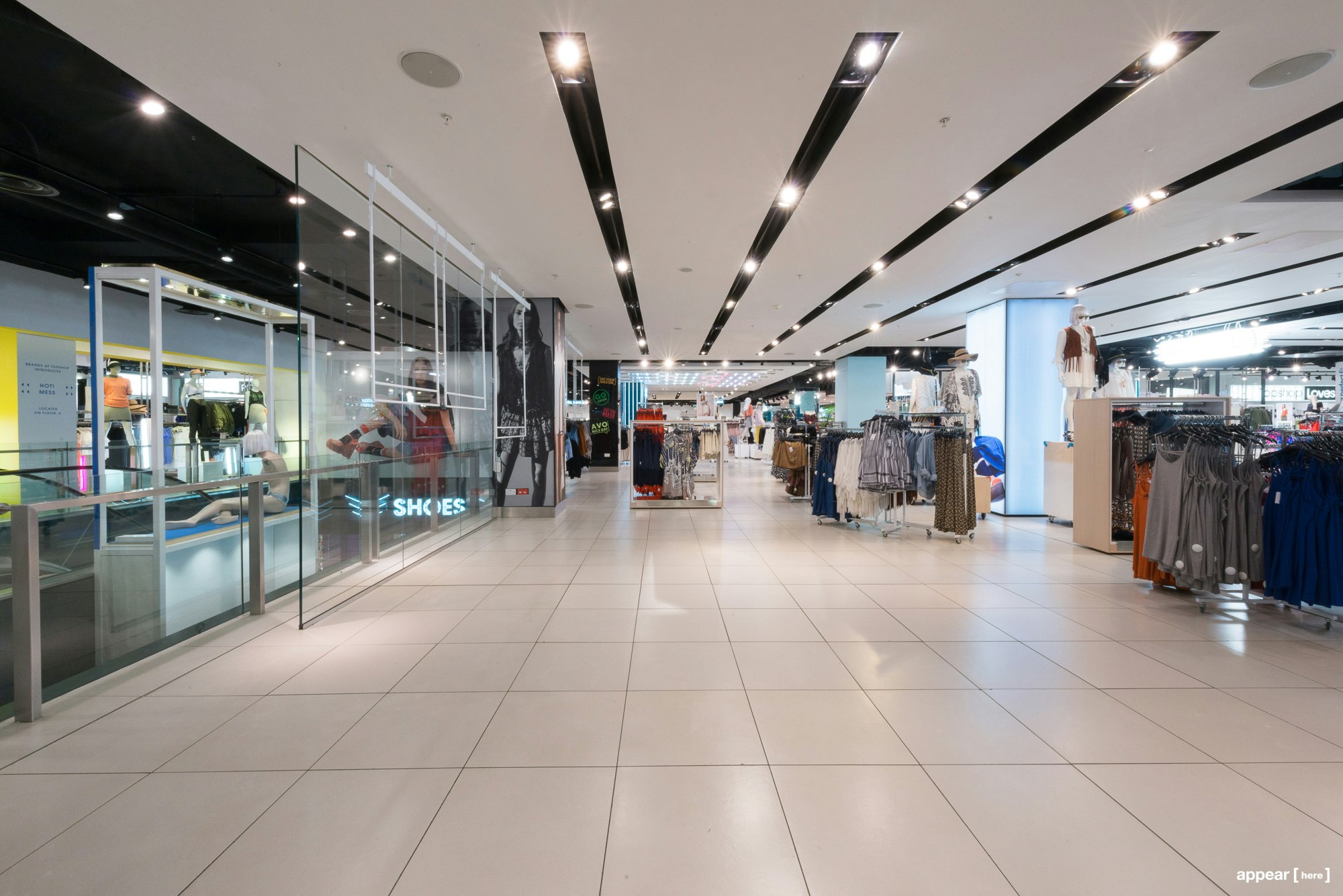 Topshop Oxford Circus – Glass Space