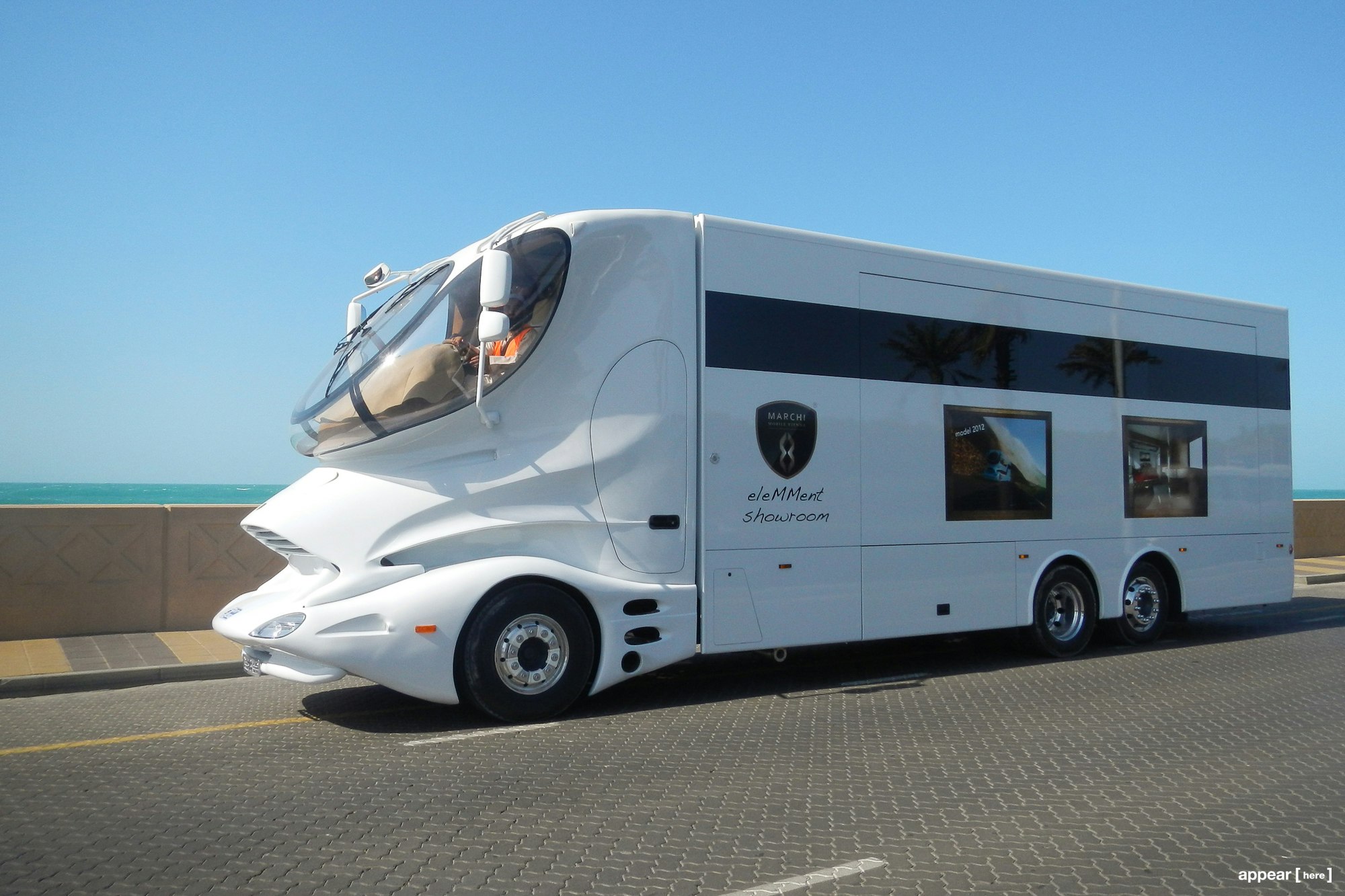 Elemment Visione driving