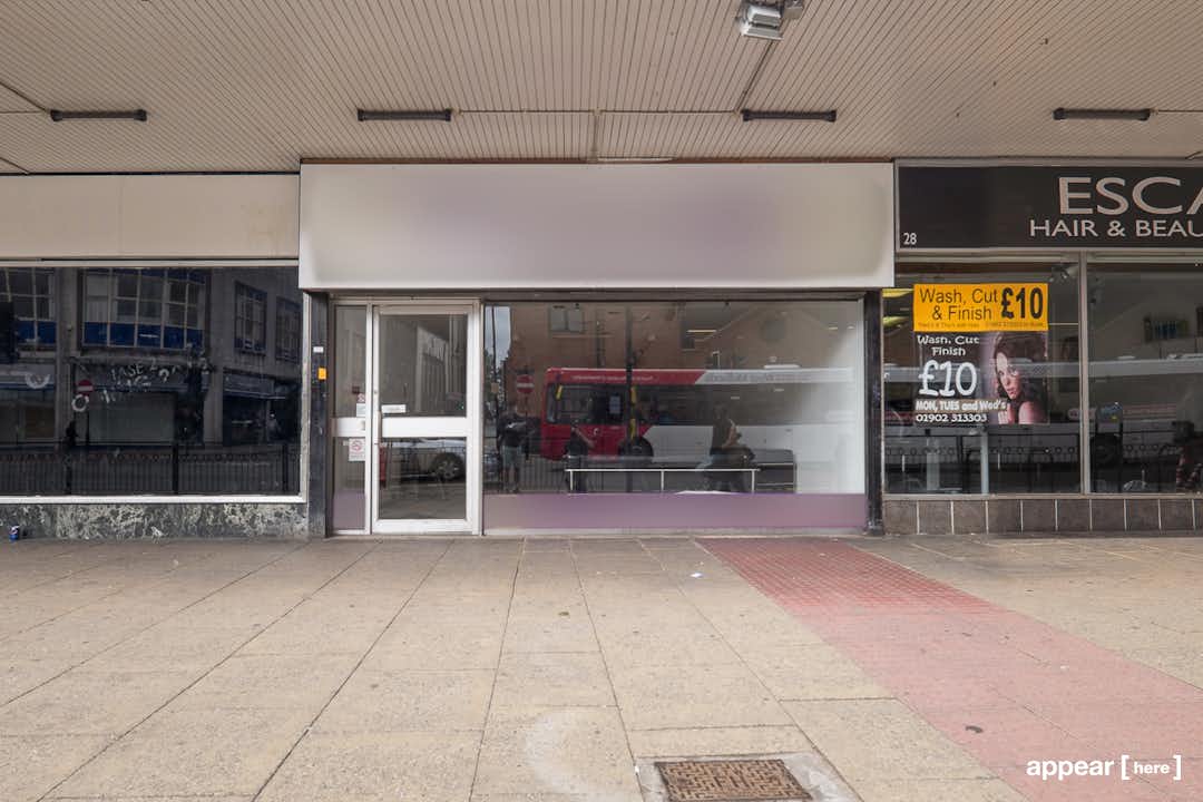 30 School Street, Wolverhampton - exterior shop front