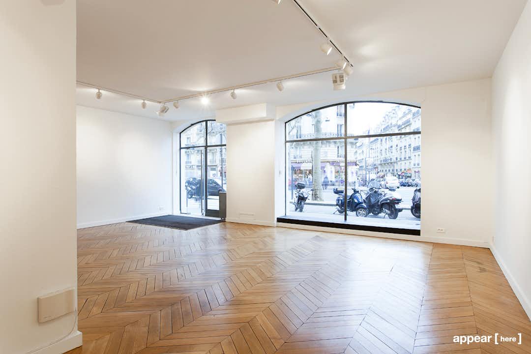 Galerie 104 Kleber, Paris - interior with wood floors