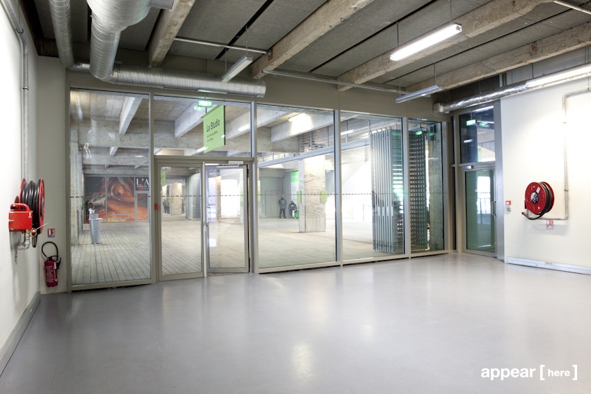 Moyenne Boutique - Cité de la Mode et du Design