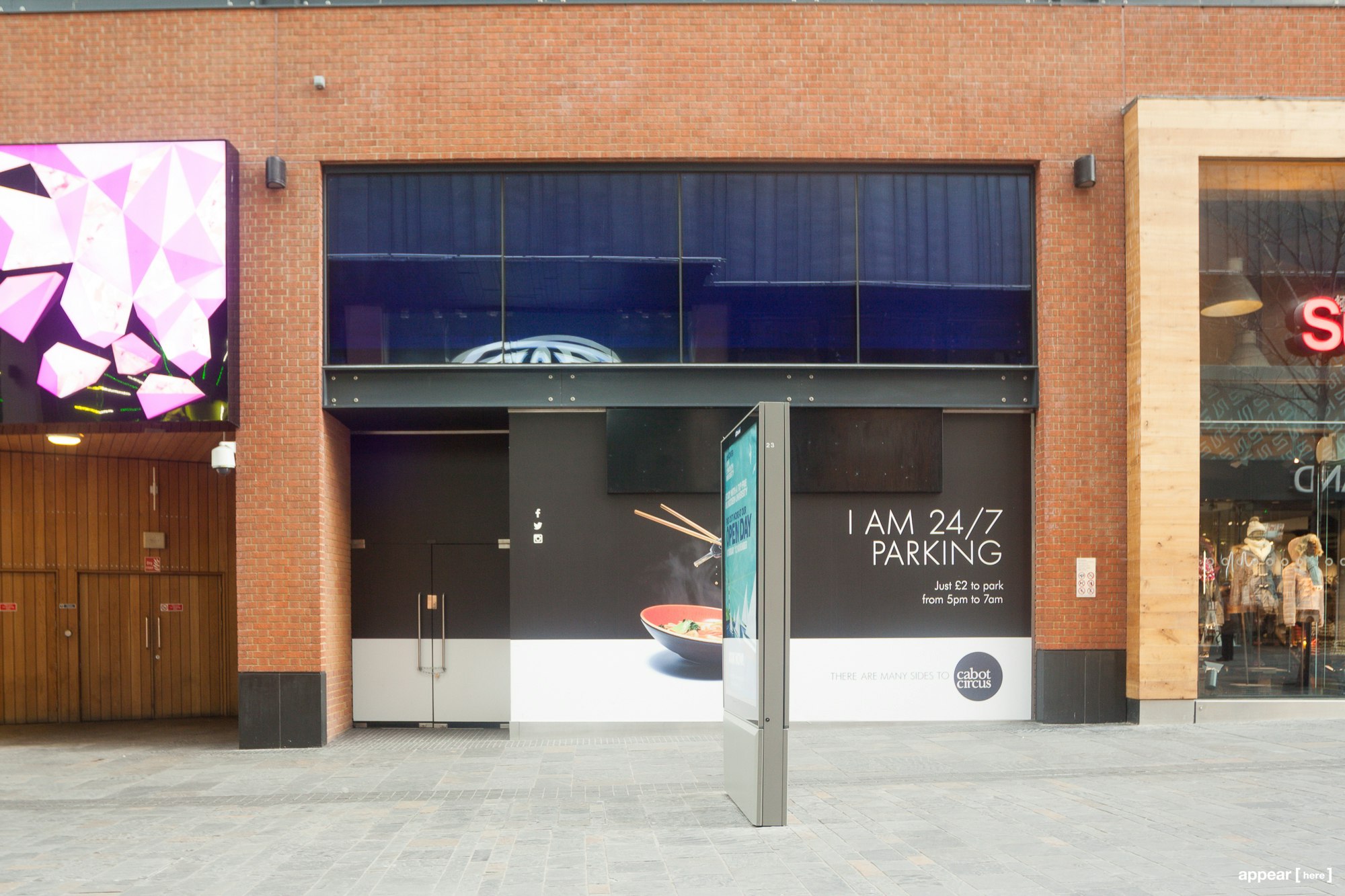 vans cabot circus