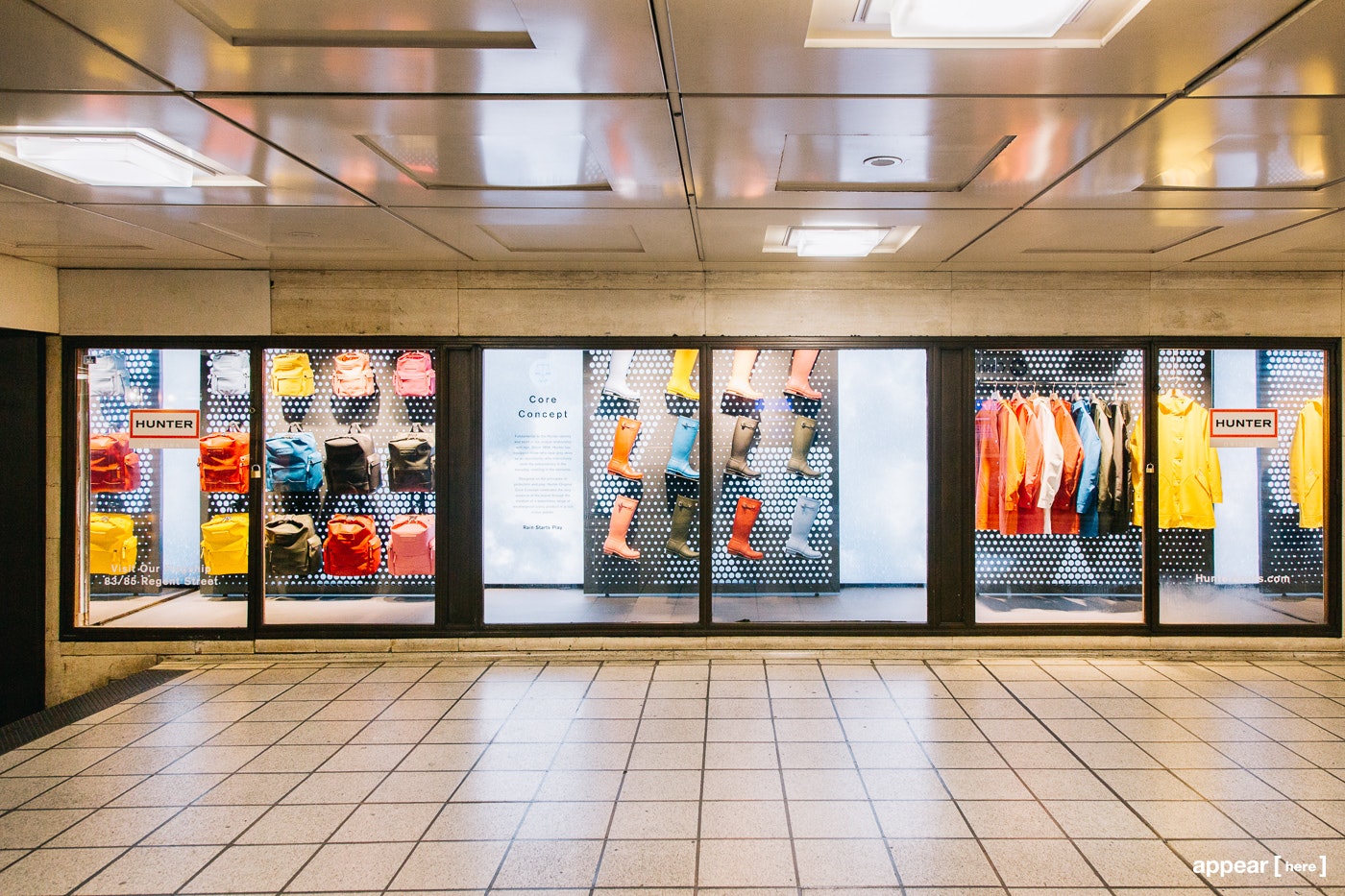 Piccadilly Circus Station - Showcase Space