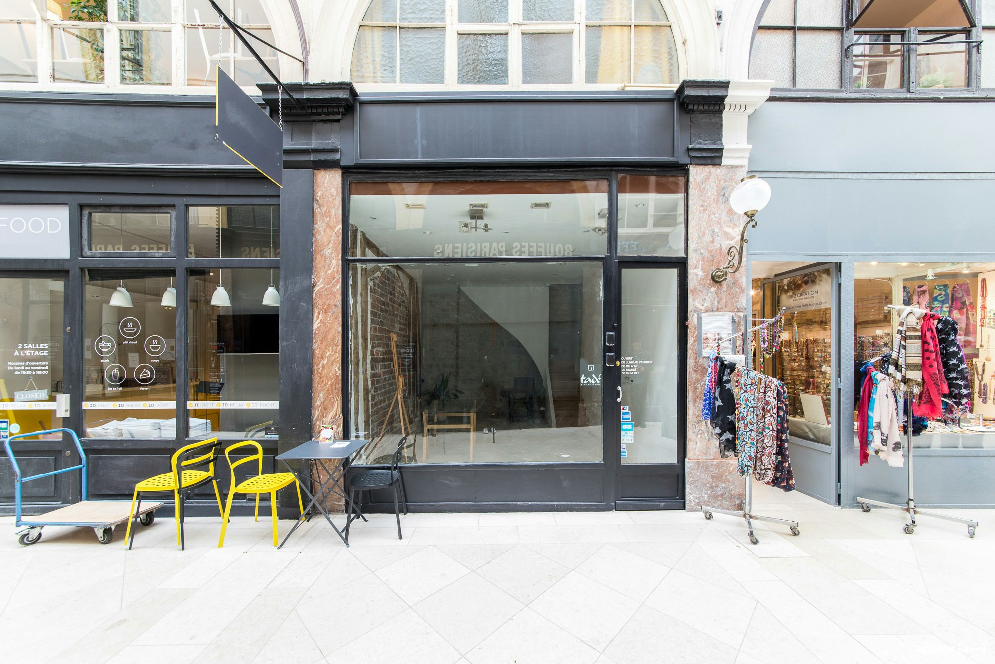 Boutique en briques - Passage Choiseul