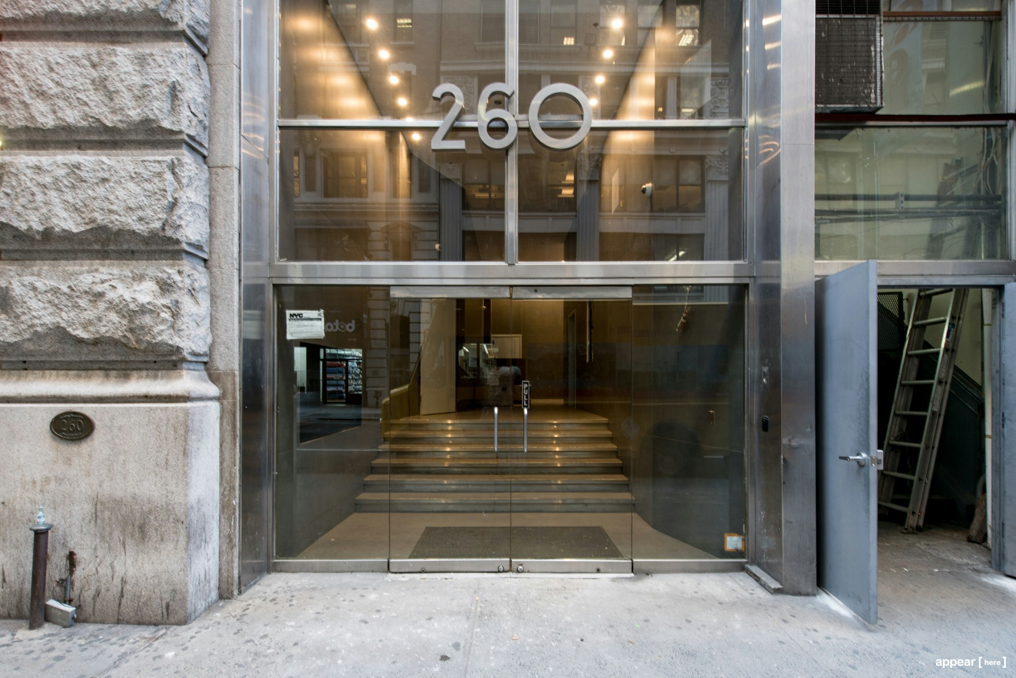 260 W. 36th St. - The Secret Showroom