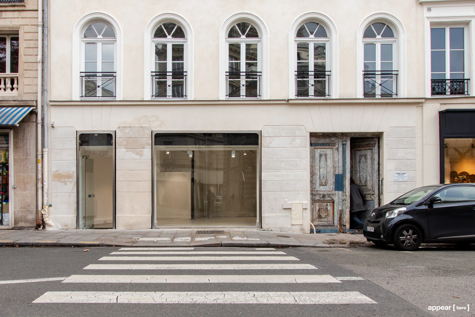 Stone Boutique Showroom in Paris