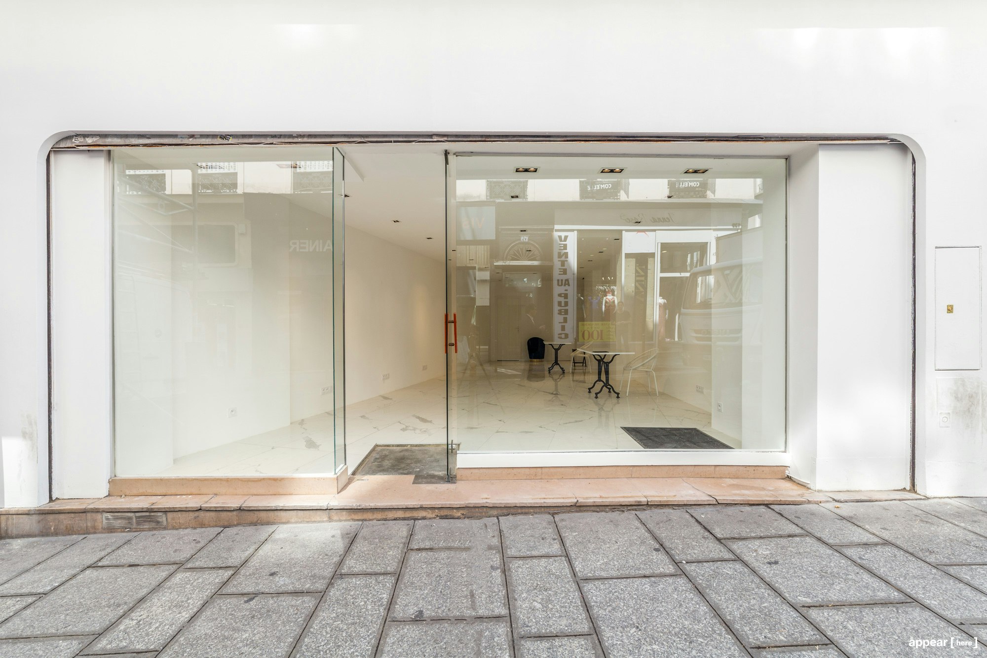 Louez un espace Boutiqueshowroom de SaintDenis