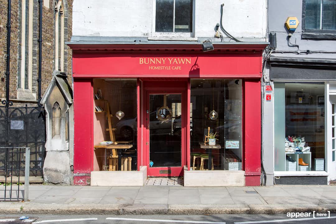 Heath Street , Hampstead - The Hampstead Village Café