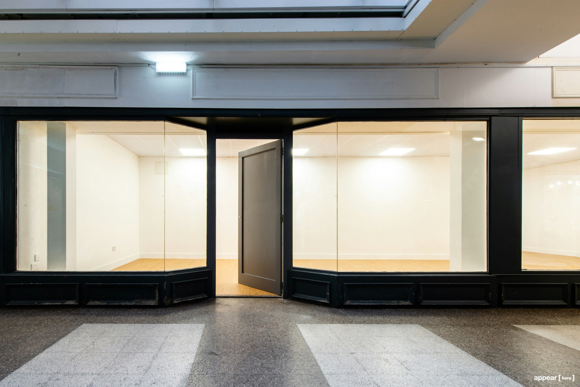 St. Ann's Arcade, Manchester - The White Boutique 