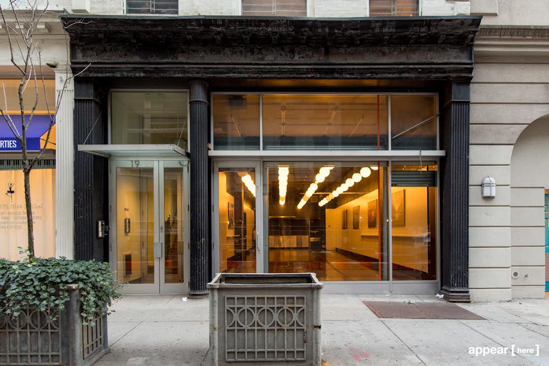 Warren Street , Tribeca - The Wooden Gallery Space