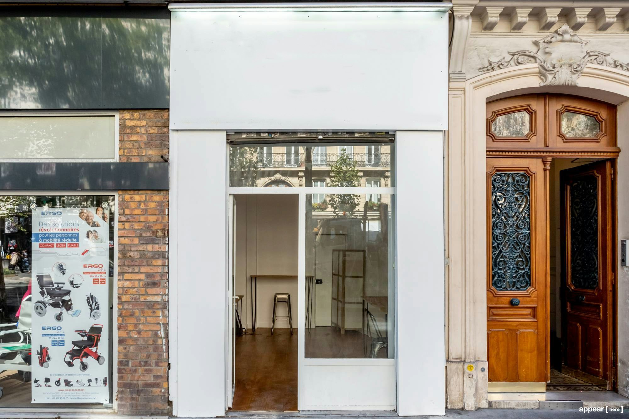 Boulevard Voltaire, Saint-Antoine - le petit espace blanc