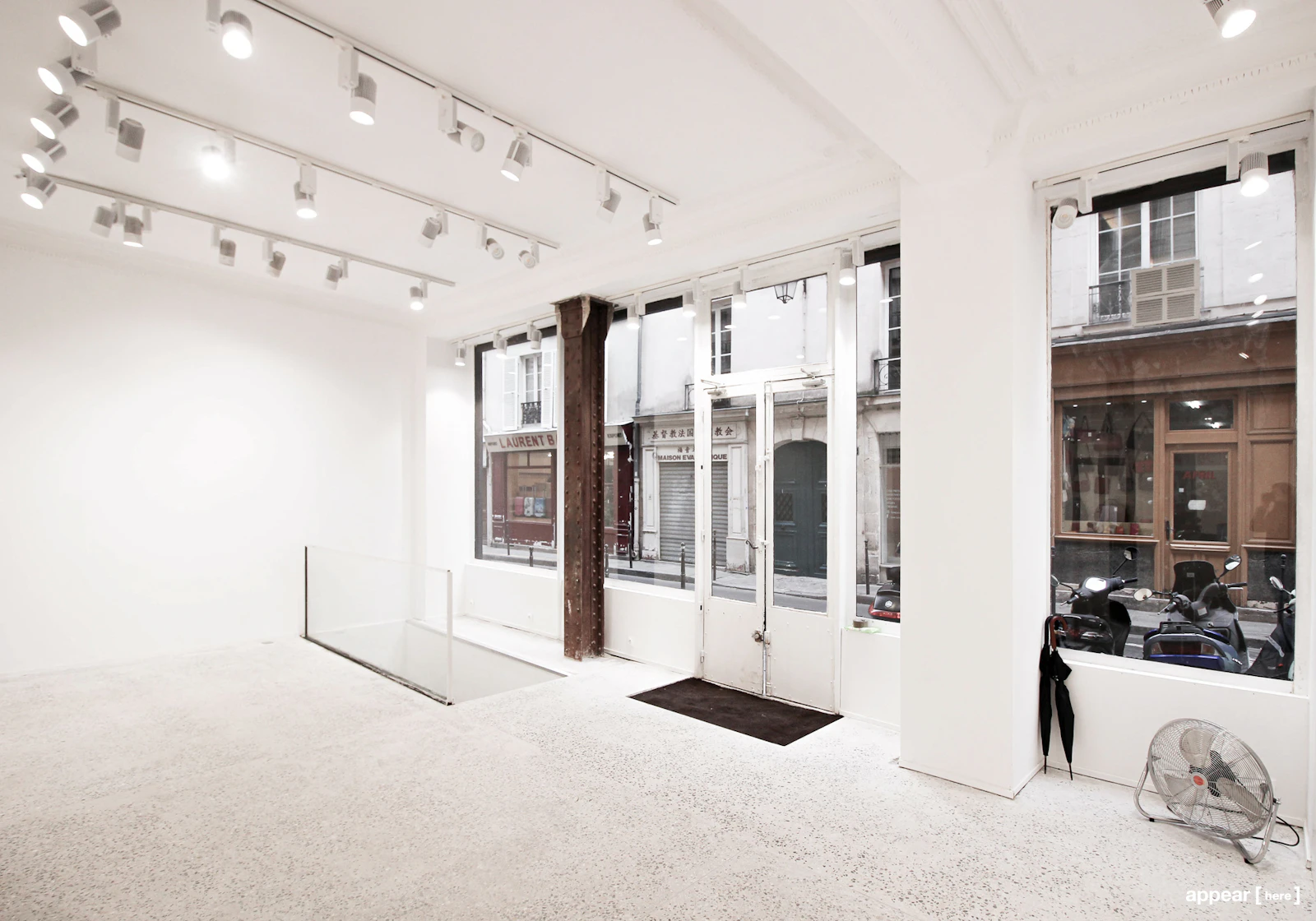 Espace épuré du Marais in Paris