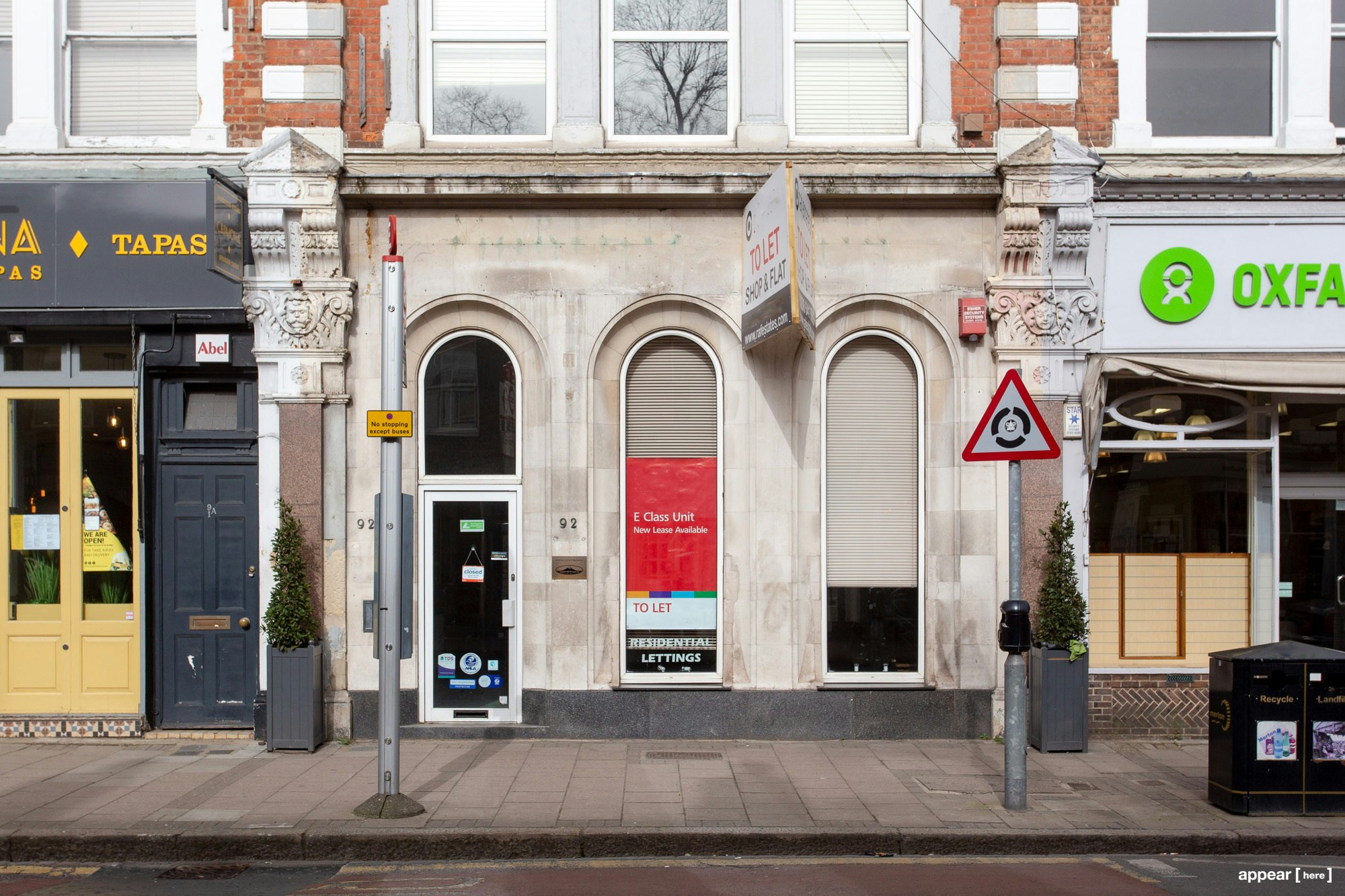 Wimbledon High Street - The Traditional Shop