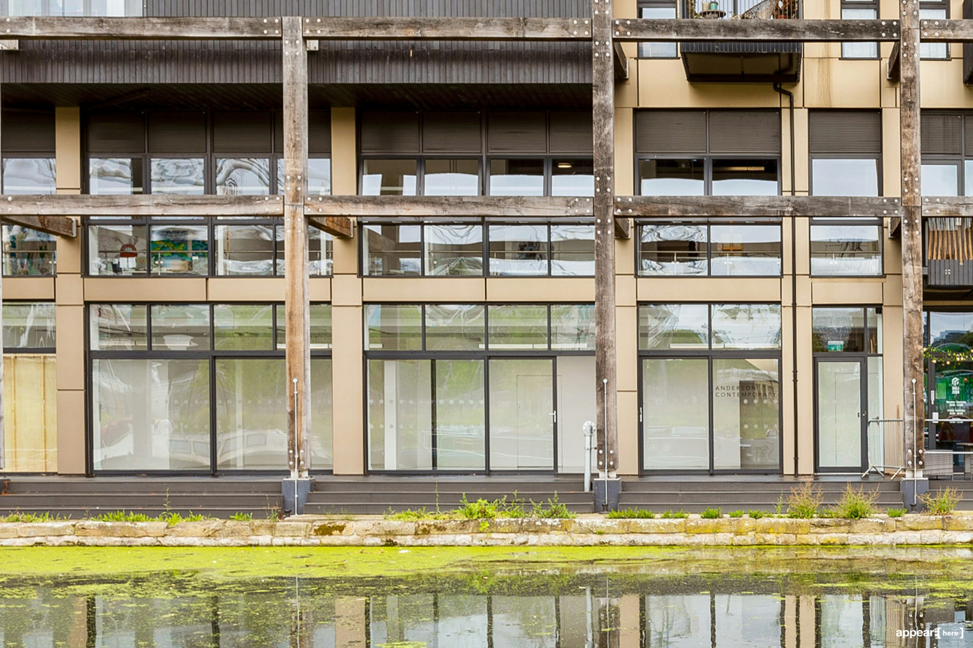 Roach Road, Hackney Wick - The Canal View Spot